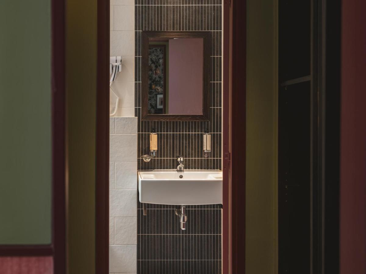 Hotel Brittany Paris Dış mekan fotoğraf