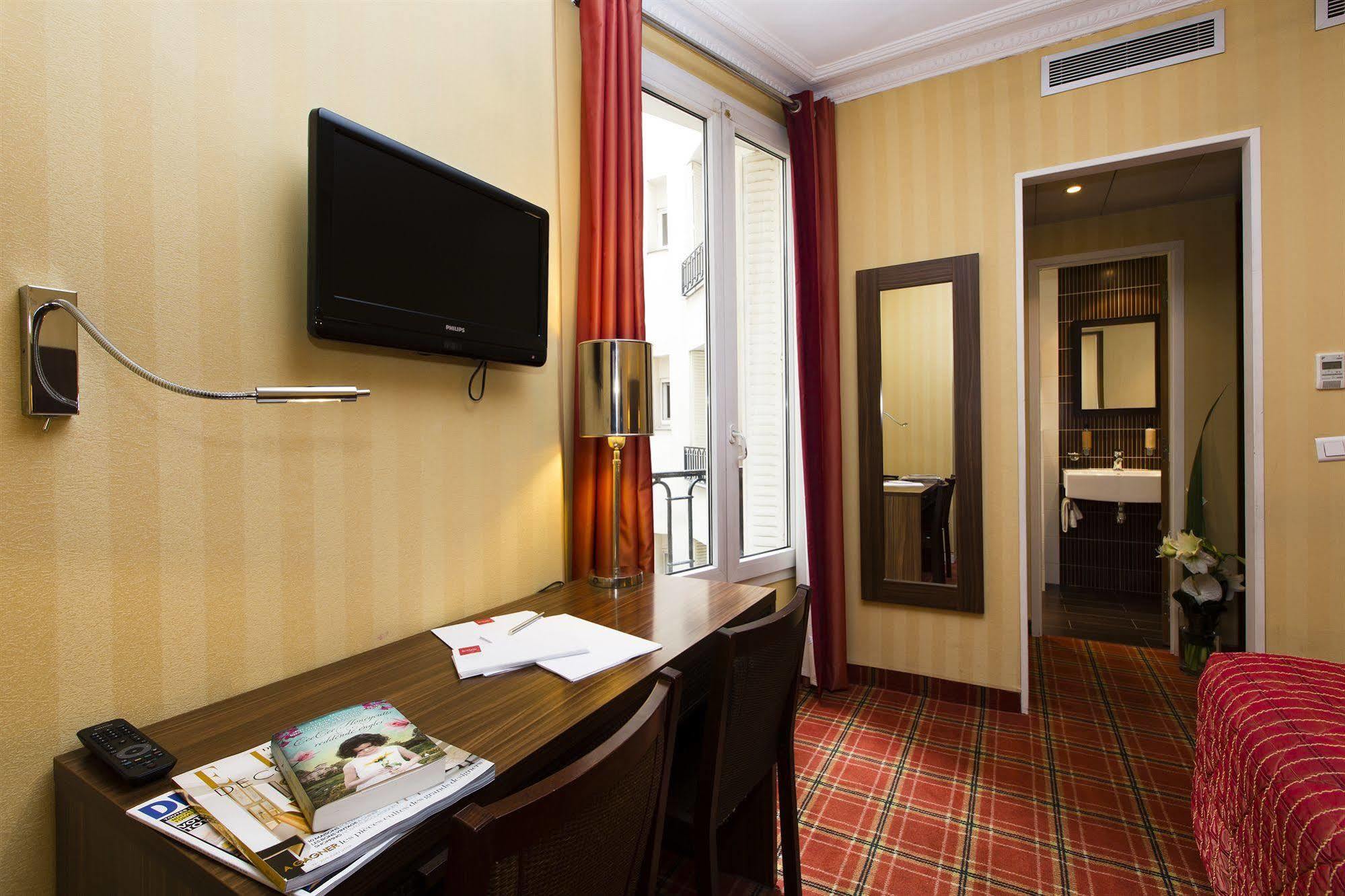 Hotel Brittany Paris Dış mekan fotoğraf